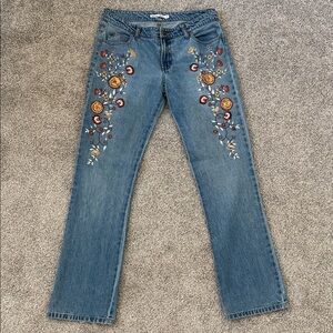 Lillie Rubin Embroidered Blue Jeans